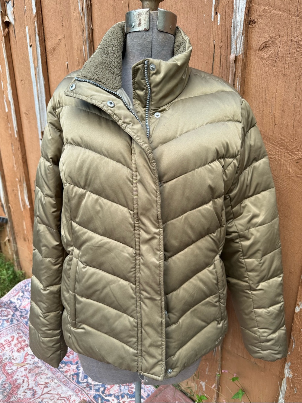 Eddie Bauer Quilted Puffer Jacket in Brown